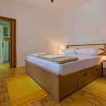 Filipovic شقة *