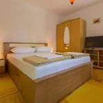 Filipovic * نوفي فينودولسكي