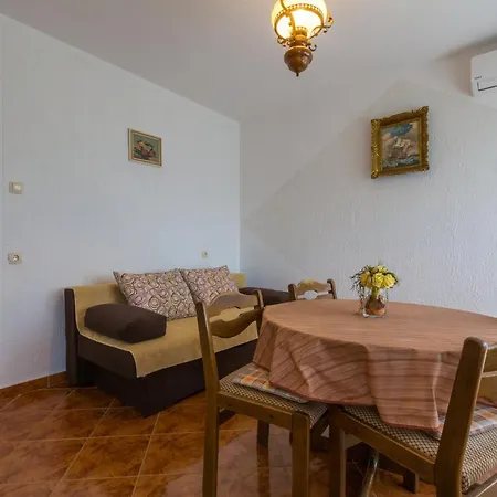 Filipovic Apartment Novi Vinodolski